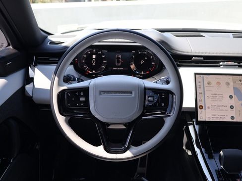 Used 2024 Land Rover Range Rover Sport Dynamic SE image 15