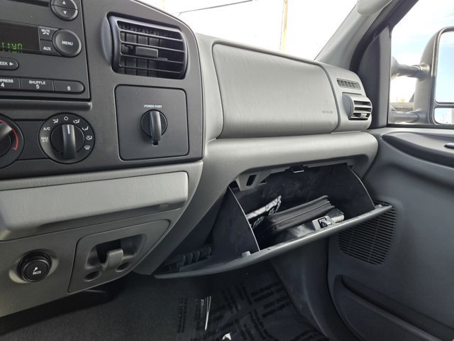 Used 2005 Ford F250 4x4 Crew Cab Super Duty image 11