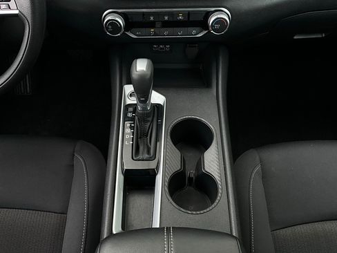 Used 2025 Nissan Altima 2.5 SV image 15