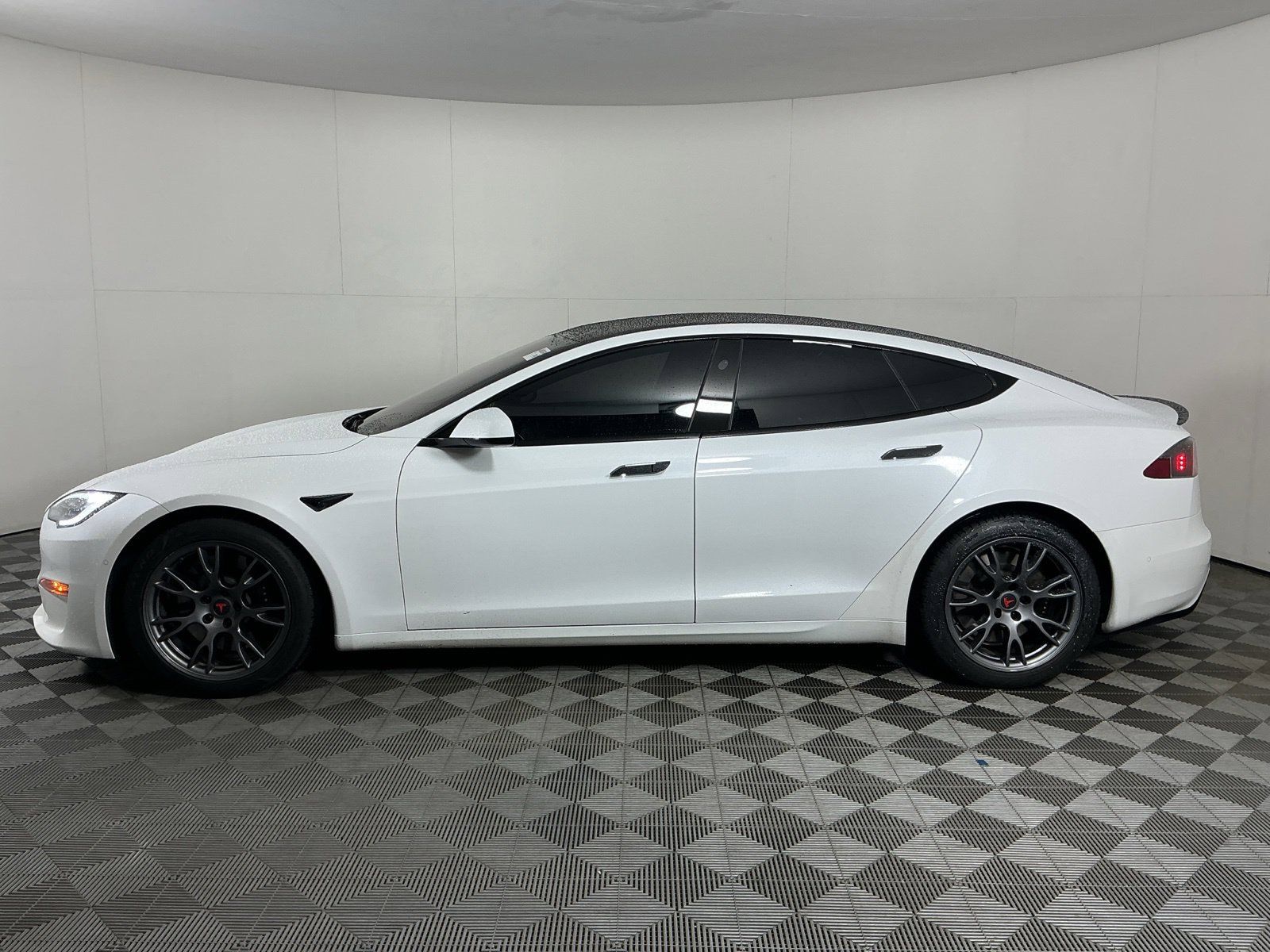 Used 2021 Tesla Model S Plaid AWD/4WD image 4