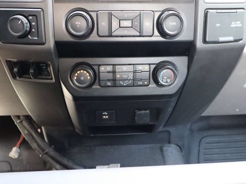 Used 2020 Ford F450 4x4 Regular Cab Super Duty image 7