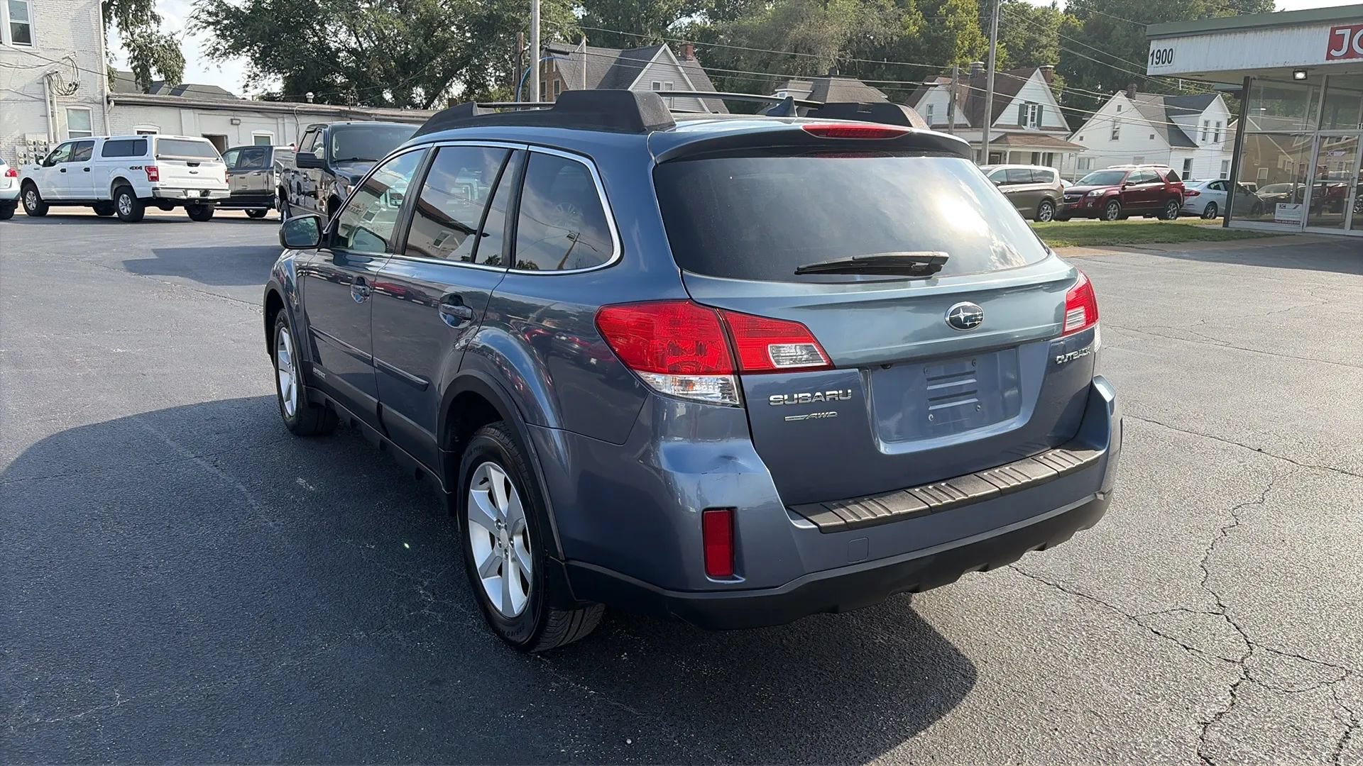 Used 2014 Subaru Outback 2.5i Premium w/ Moonroof Package AWD/4WD image 7