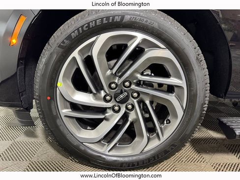 New 2026 Lincoln Navigator Reserve AWD/4WD image 34