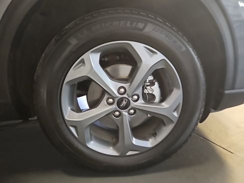 Used 2025 Ford Escape ST-Line image 11