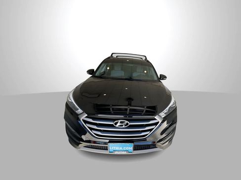 Used 2018 Hyundai Tucson Value AWD/4WD image 3