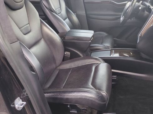 Used 2016 Tesla Model X 90D image 23