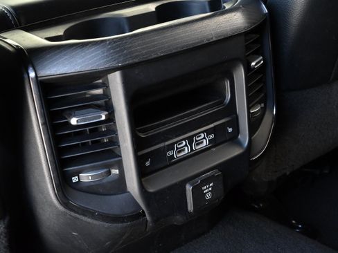 Used 2022 RAM 3500 Limited AWD/4WD image 29