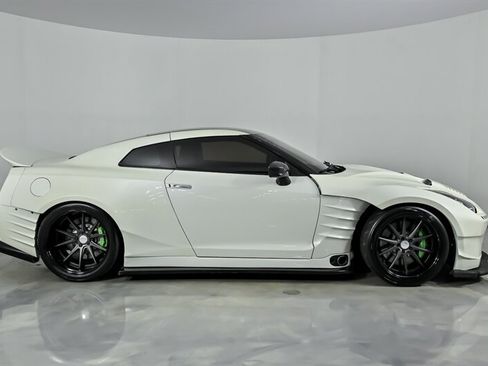 Used 2013 Nissan GT-R Premium AWD/4WD image 14