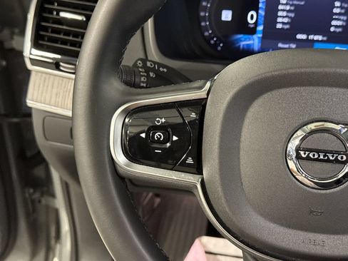 Certified 2025 Volvo XC90 T8 Ultra w/ Protection Package Premier AWD/4WD image 12