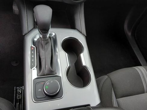 Used 2025 Chevrolet Blazer LT FWD image 31