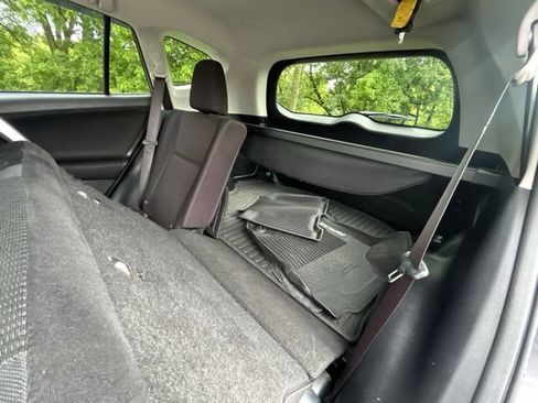 Used 2017 Toyota RAV4 LE w/ All Weather Liner Package AWD/4WD image 33