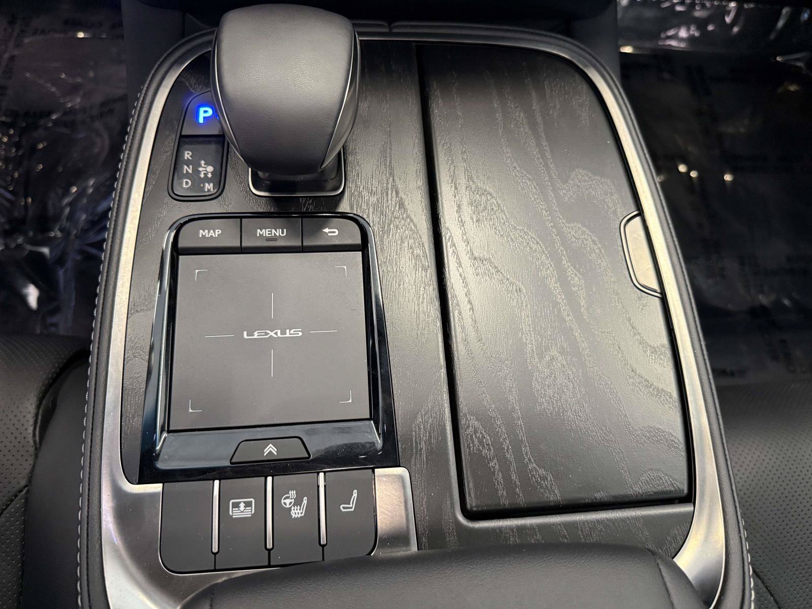Certified 2022 Lexus LS 500 AWD w/ Accessory Package (Z1) image 23