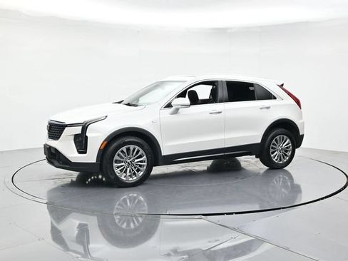 Used 2024 Cadillac XT4 Premium Luxury AWD/4WD image 5