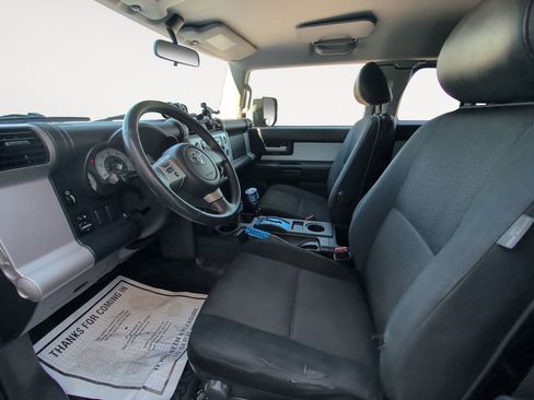 Used 2008 Toyota FJ Cruiser 4WD image 9