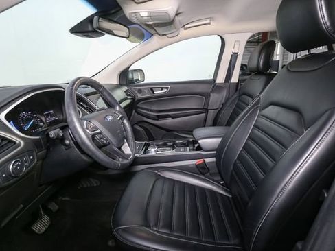 Used 2019 Ford Edge SEL w/ Equipment Group 201A AWD/4WD image 37