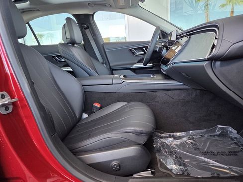 New 2026 Mercedes-Benz E 350 4MATIC Sedan image 17