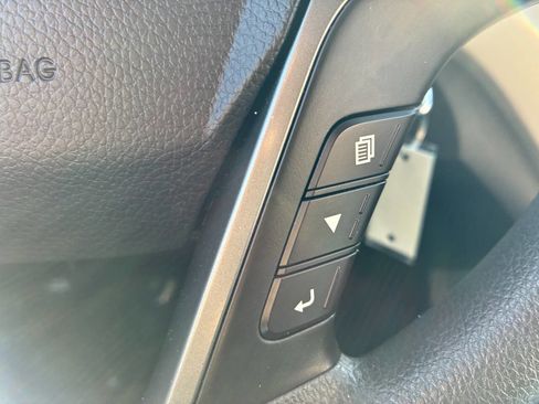 Used 2017 Hyundai Santa Fe Sport image 21