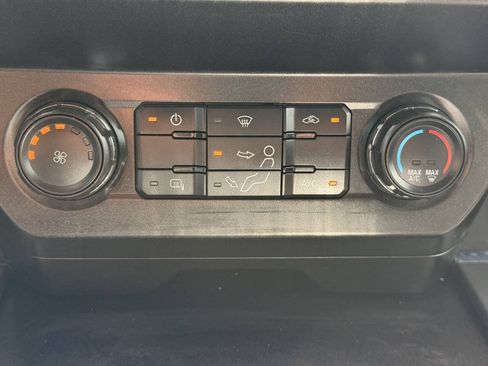 Used 2021 Ford F350 XLT w/ XLT Premium Package AWD/4WD image 30