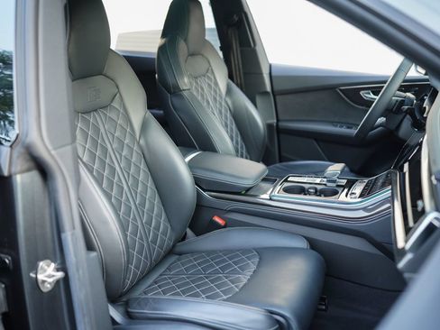 Used 2023 Audi SQ8 Prestige AWD/4WD image 24