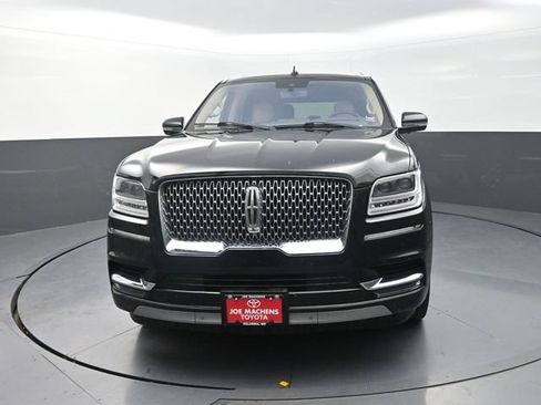 Used 2020 Lincoln Navigator Reserve w/ Luxury Package AWD/4WD image 2