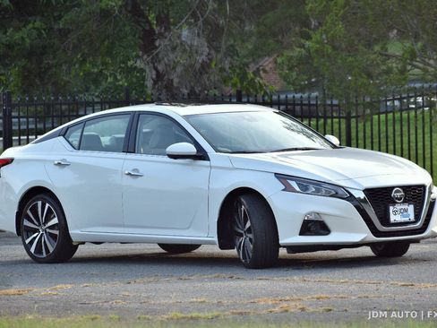Used 2021 Nissan Altima 2.5 Platinum AWD/4WD image 4