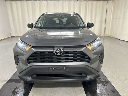 Used 2021 Toyota RAV4 LE AWD/4WD image 3