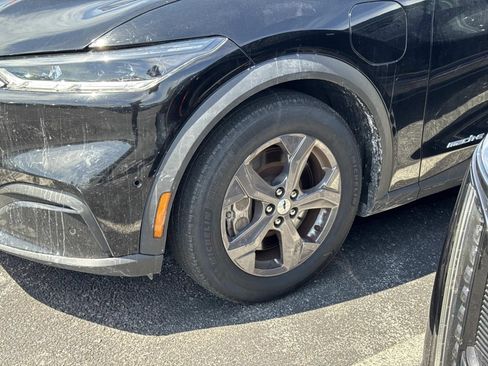 Used 2023 Ford Mustang Mach-E Select RWD image 5