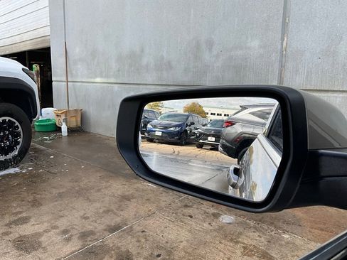 Used 2024 Chevrolet Malibu LT image 19