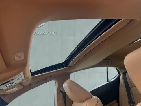 Certified 2025 Lexus ES 300h w/ Premium Package FWD image 22