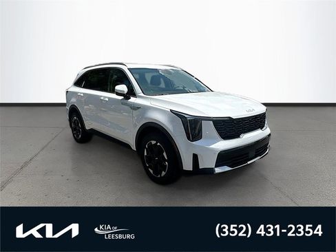Used 2026 Kia Sorento S FWD image 1
