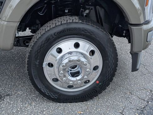 New 2026 Ford F450 Platinum image 6