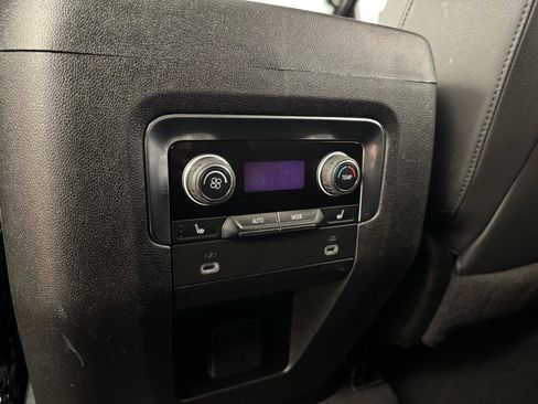 Used 2024 Chevrolet Tahoe LT w/ LT Signature Plus Package image 33