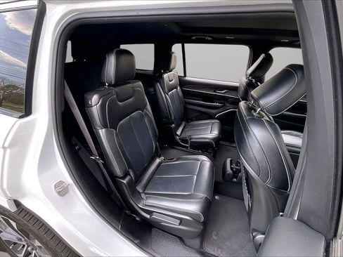 Certified 2023 Jeep Grand Cherokee L Overland image 26