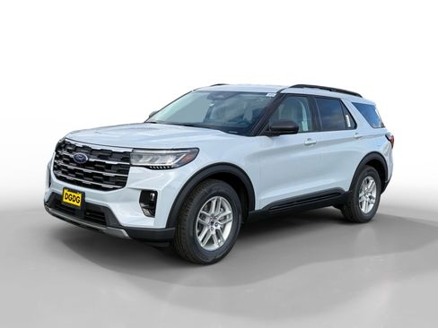 New 2026 Ford Explorer Active w/ Active Comfort Package image 1