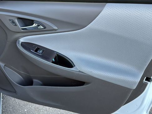 Used 2018 Chevrolet Malibu LT w/ Driver Confidence Package image 32