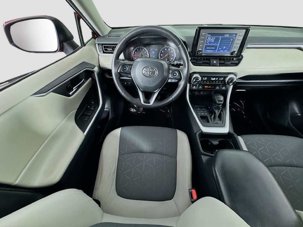 Used 2021 Toyota RAV4 XLE w/ Convenience Package AWD/4WD image 15