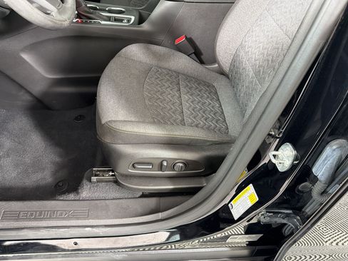 Used 2022 Chevrolet Equinox LT FWD image 14