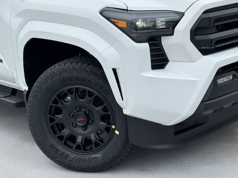 New 2026 Toyota Tacoma SR5 RWD image 10