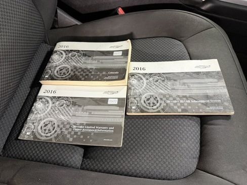 Used 2016 Chevrolet Colorado LT w/ LT Convenience Package image 20