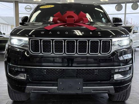 Used 2024 Jeep Wagoneer L Series III w/ Flexible Seating Group image 4