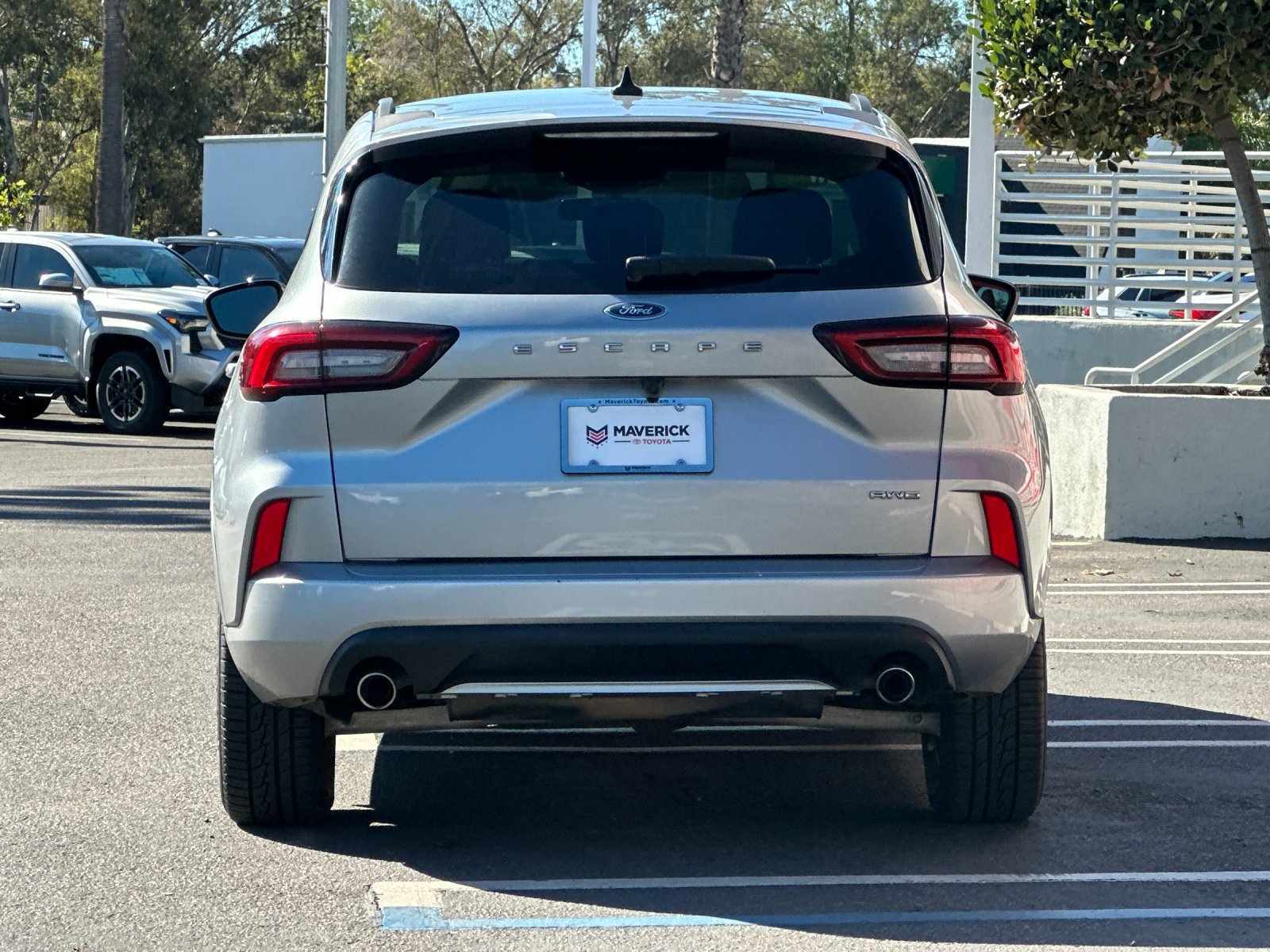 Used 2024 Ford Escape ST-Line AWD/4WD image 4