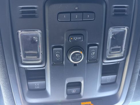 Used 2023 Cadillac Escalade ESV Sport Platinum w/ LPO, ONYX Package image 35