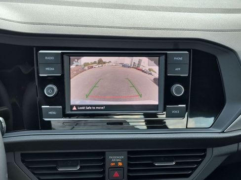 Used 2023 Volkswagen Jetta Sport FWD image 23