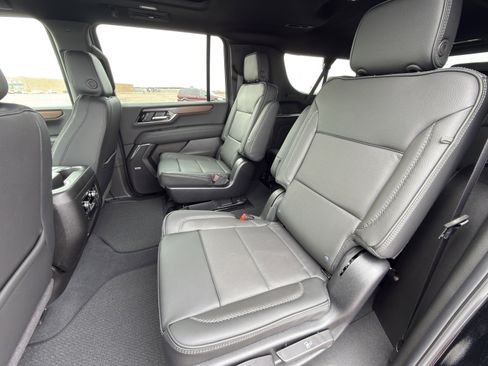 New 2026 GMC Yukon XL Denali w/ Sun & Power Step Package image 12