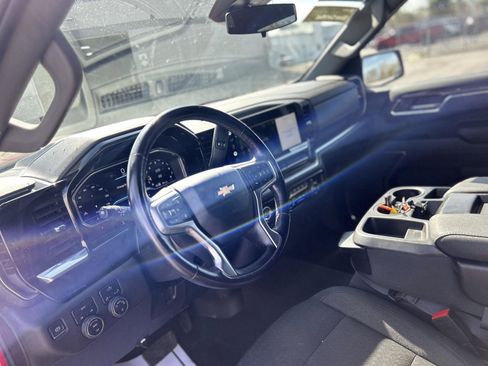 Used 2022 Chevrolet Silverado 1500 LT image 9