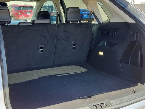 Used 2024 Ford Edge SEL w/ Convenience Package image 7