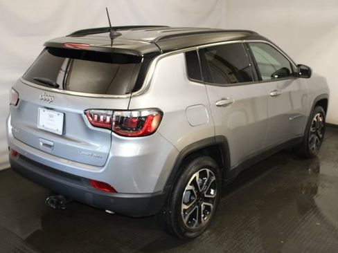 Used 2024 Jeep Compass Limited AWD/4WD image 4