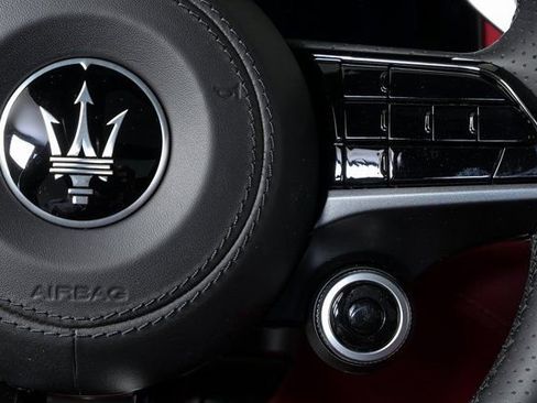 New 2026 Maserati Grecale Trofeo image 13