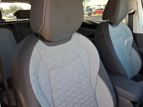 Certified 2025 Volkswagen Tiguan S image 10