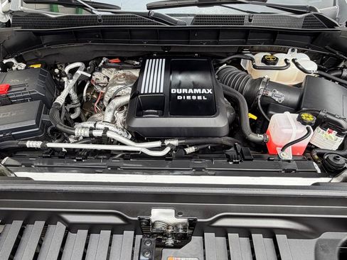 Used 2024 GMC Sierra 1500 Denali Ultimate AWD/4WD image 7